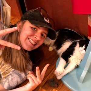 Meet your Posher, Anna